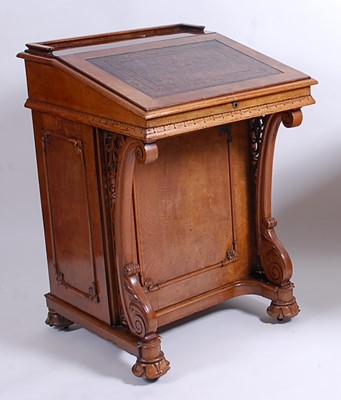 Lot 2625 - An early Victorian walnut kneehole writing...