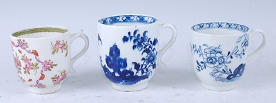 Lot 2046 - A Lowestoft porcelain coffee can, polychrome...