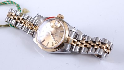 Lot 2393 - A lady's Rolex Oyster Perpetual Datejust...