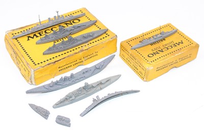 Lot 1135 - Dinky Toys pre-war ship group to include, No....
