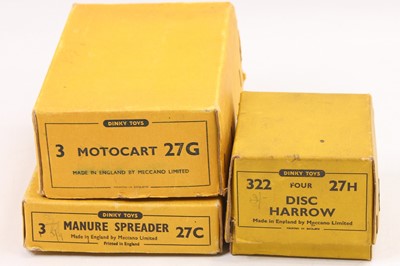 Lot 1032 - 3 Dinky Toys original empty trade boxes to...