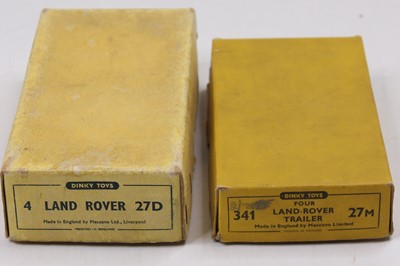 Lot 1050 - 2 Dinky Toys original empty trade boxes to...