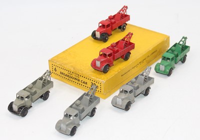 Lot 1051 - Dinky Toys No. 30E Breakdown Lorry original...