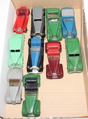 Lot 1062 - 1 tray containing 10 early Dinky Toys cars to...