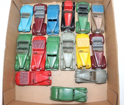 Lot 1065 - 1 tray containing 15 early Dinky Toys cars to...