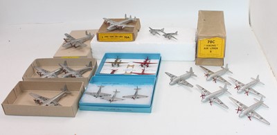 Lot 1082 - 1 tray containing a large quantity of Dinky...