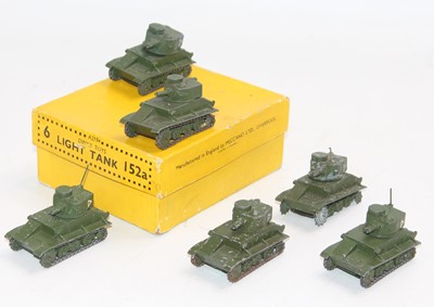 Lot 1089 - Dinky Toys No. 152A Light Tank original trade...
