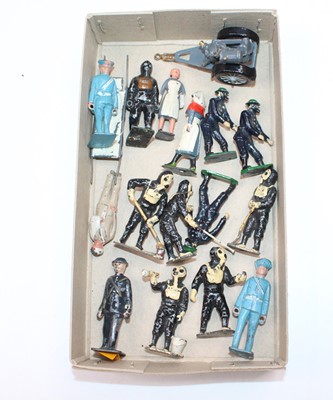 Lot 1515 - Mixed Lead and Hollowcast figures to include...