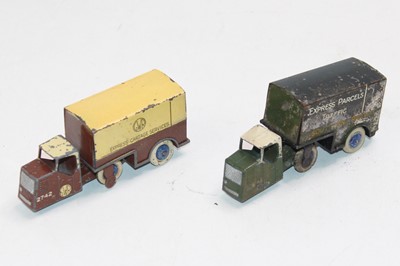 Lot 1105 - Dinky Toys pre-war 33 Series Mechanical Horse...