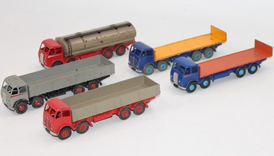 Lot 1120 - One tray containing 5 play worn Dinky Toys...