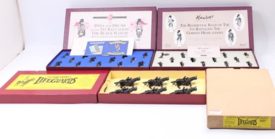 Lot 1527 - Britains Modern Release Boxed Soldier Group, 3...