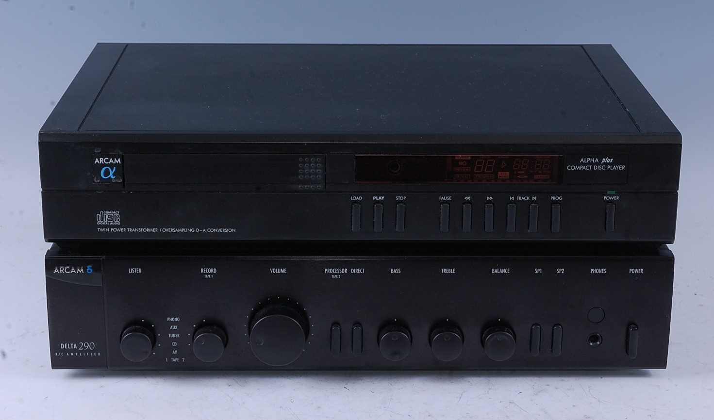 Lot 1015 - An Arcam Delta 290 R/C amplifier, serial no....