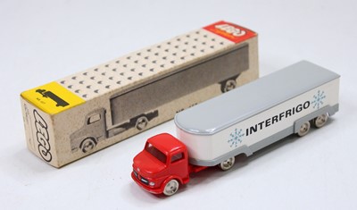Lot 1175 - LEGO System HO Scale No. 657 Mercedes Truck,...