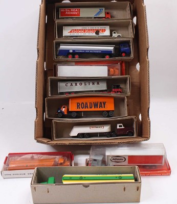 Lot 1184 - One box containing a number of box trucks and...