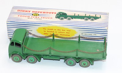 Lot 1718 - Dinky Toys No. 905 Foden flat truck with...