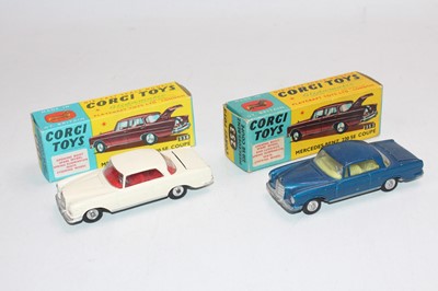 Lot 1904 - A Corgi Toys Mercedes Benz boxed diecast group...