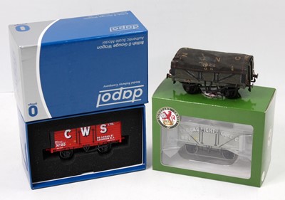 Lot 205 - Three 0 gauge wagons, finescale wheels:...