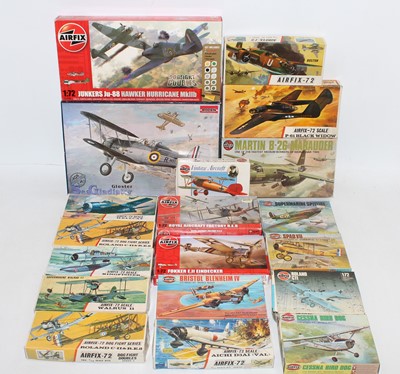 Lot 1457 - One box containing mainly Airfix 1/72nd scale...