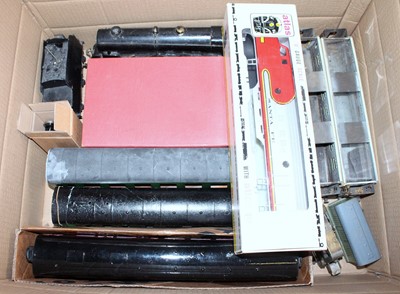 Lot 244 - Various O gauge items most unfinished work:...