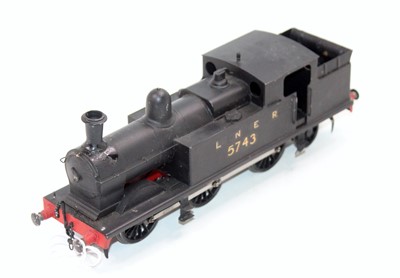 Lot 216 - Probably kit built 0-6-2 tank loco LNER 5743...