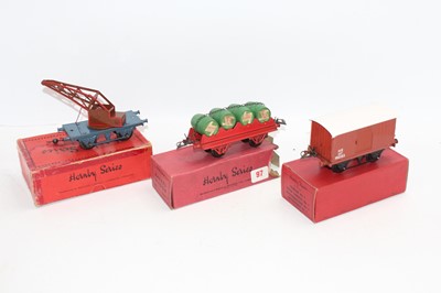Lot 169 - Three Hornby 0 gauge items: 1931-33 crane...