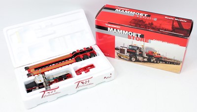 Lot 1252 - A TWH Collectables Model No. DHS0100 model of...