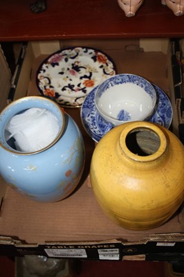 Lot 77 - A box containing a collection of various glass...