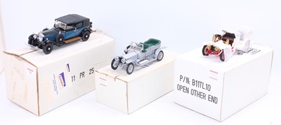 Lot 956 - 3 Franklin Mint 1/24th scale models to include,...