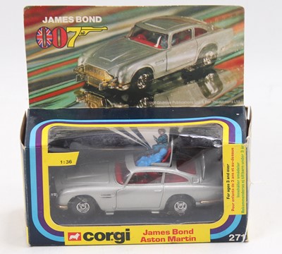 Lot 1921 - Corgi Toys No. 271 1/36 scale diecast model of...