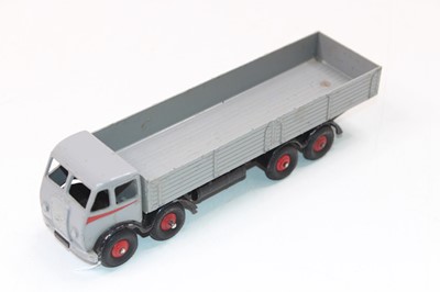 Lot 1781 - Dinky Toys No. 501 Foden 8-wheel Wagon with...
