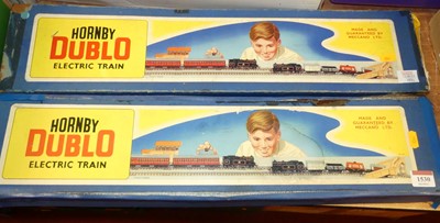 Lot 1530 - Two Hornby 00 gauge boxed train sets, both in...