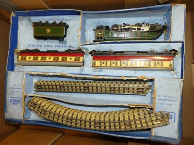 Lot 1532 - Two part-complete Hornby Dublo 00 gauge...