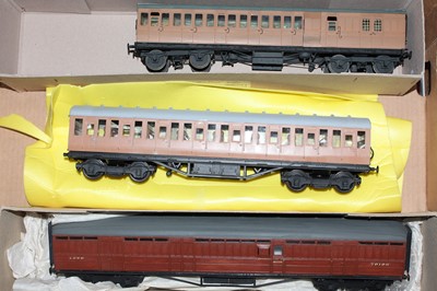 Lot 177 - Three 0 gauge bogie coaches, all finescale...