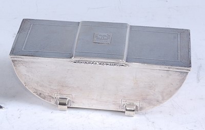 Lot 211 - An Art Deco silver table cigarette box, the...