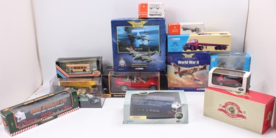 Lot 978 - One tray containing a quantity of boxed modern...