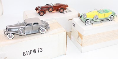 Lot 991 - 3 boxed Franklin Mint 1/24th scale models to...