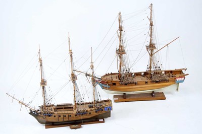 Lot 121 - 2 wooden static display models of 18th/19th...