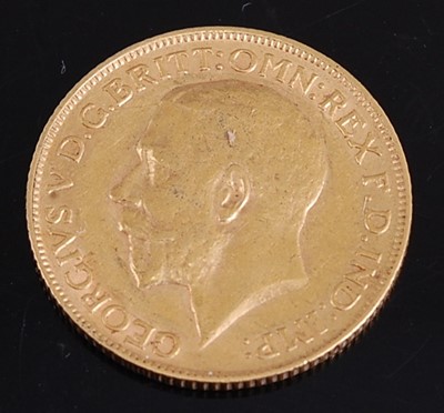 Lot 2204 - Great Britain, 1913 gold full sovereign,...