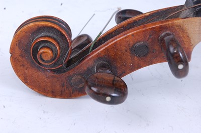 Lot 1006 - An English violin, having a one piece maple...