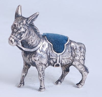 Lot 2157 - An early 20th century Continental silver pin...