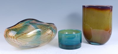 Lot 206 - A large contemporary studio glass fruit bowl,...