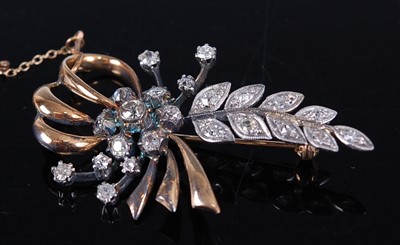 Lot 2200 - A yellow and white metal diamond spray...