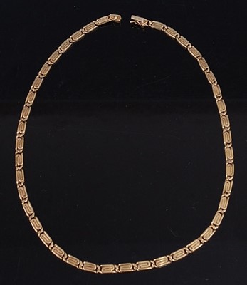 Lot 278 - A 1960s 18 carat gold snail-link necklace,...