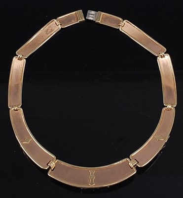 Lot 280 - An 18 carat gold and diamond point inset...