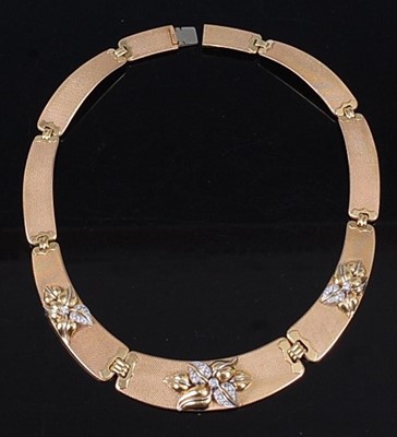 Lot 280 - An 18 carat gold and diamond point inset...