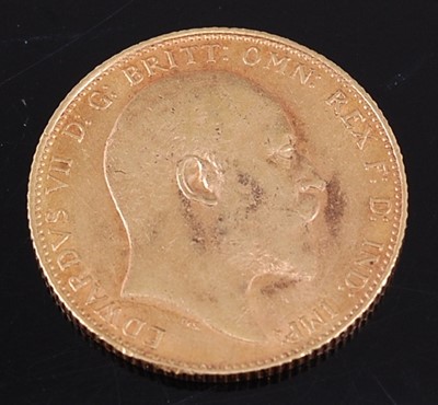 Lot 2222 - Great Britain, 1907 gold full sovereign,...
