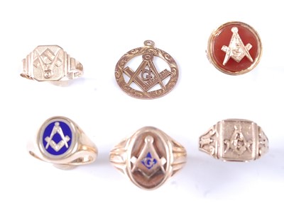 Lot 2576 - A selection of 9ct yellow gold Masonic...