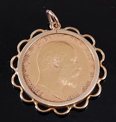 Lot 2214 - Great Britain, 1905 gold full sovereign,...