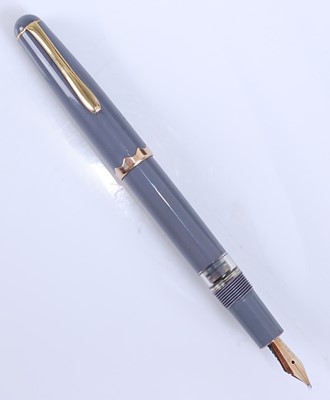 Lot 31 - A Montblanc Monte Rosa 042G fountain pen, grey...