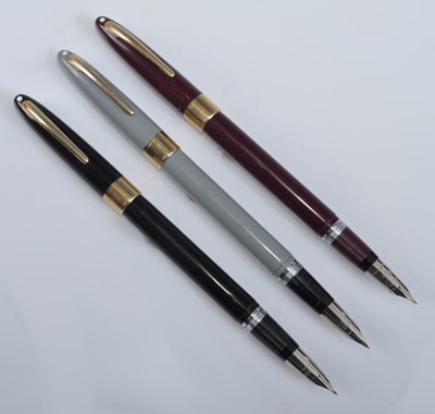 Lot 87 - Three Sheaffer Snorkel fountain pens, in grey,...